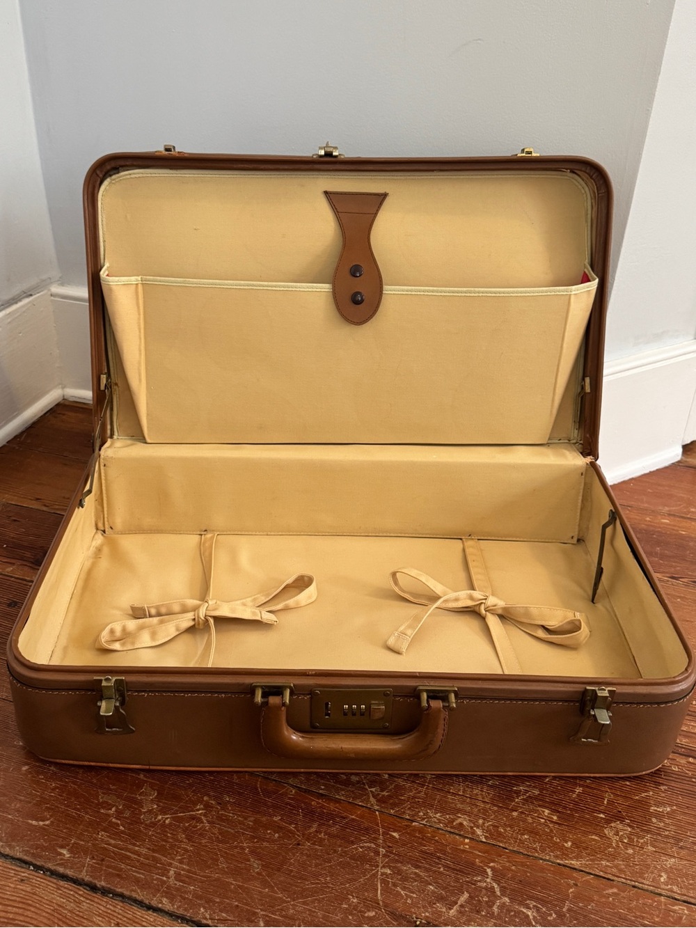 Vintage 60's Brooks Brothers Tan Leather Fabric Suitcase Luggage Combination - Picture 2 of 15